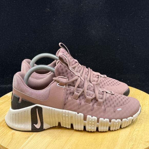 Nike Free Metcon 5 Womens Sz 7.5 Smokey Mauve Light Bone Velvet Brown DV3950 201 - Picture 5 of 10